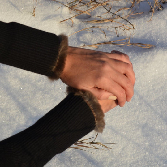 Wrist warmers for poor circulation